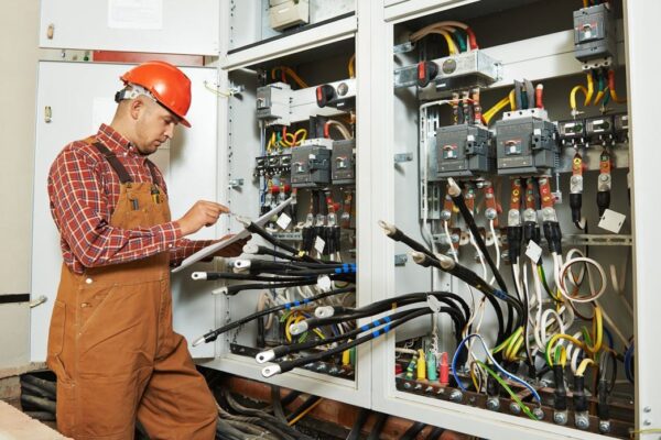 commercial-electrical-work-service-min